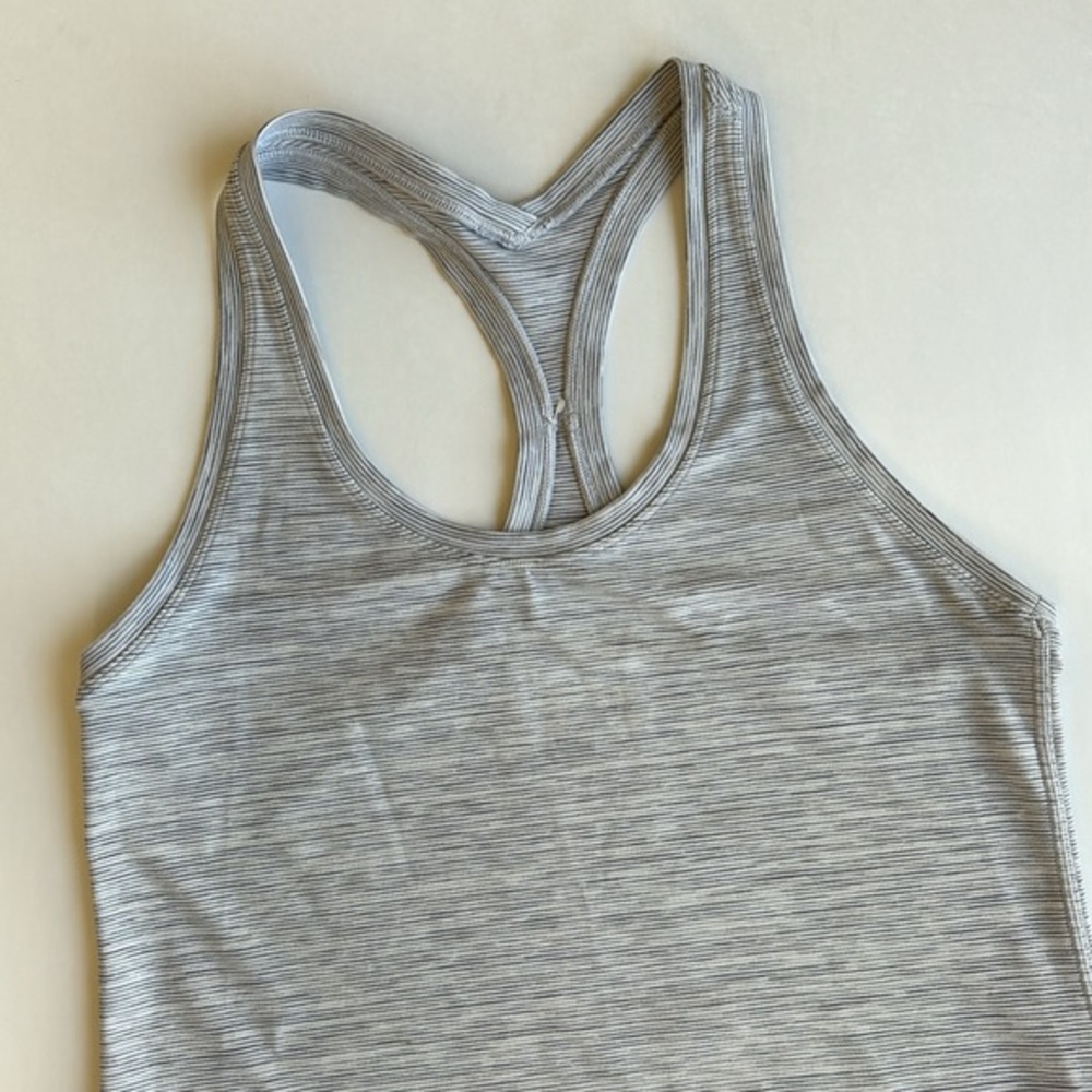 Lululemon Gray White Striped Performance Athletic Tank Top Women’s Size 10